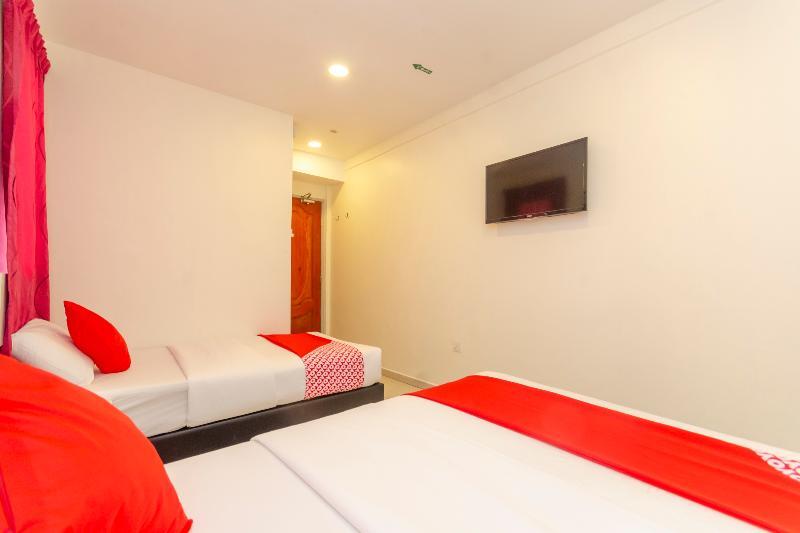 Oyo 1010 Skudai Hotel Exterior foto